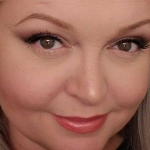 Meet your Posher, Cora